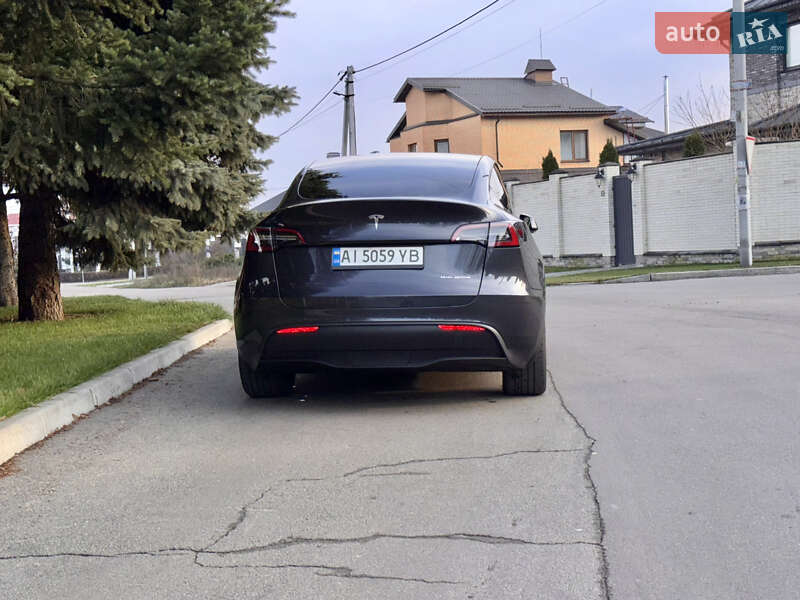 Позашляховик / Кросовер Tesla Model Y 2024 в Києві