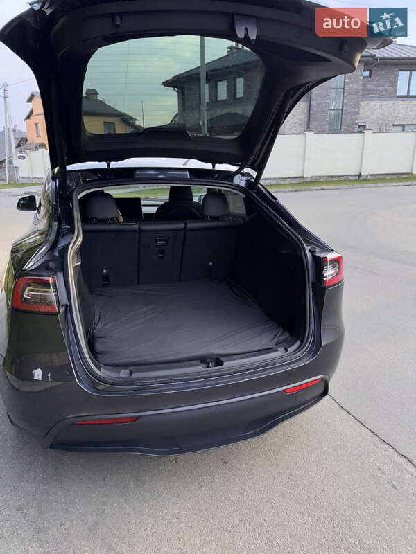 Внедорожник / Кроссовер Tesla Model Y 2024 в Киеве фото 37 Внедорожник / Кроссовер Tesla Model Y 2024 в Киеве