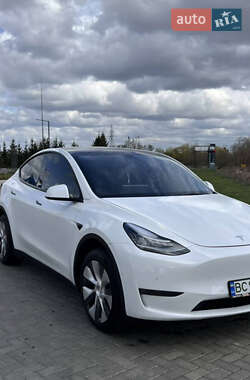 Позашляховик / Кросовер Tesla Model Y 2022 в Львові