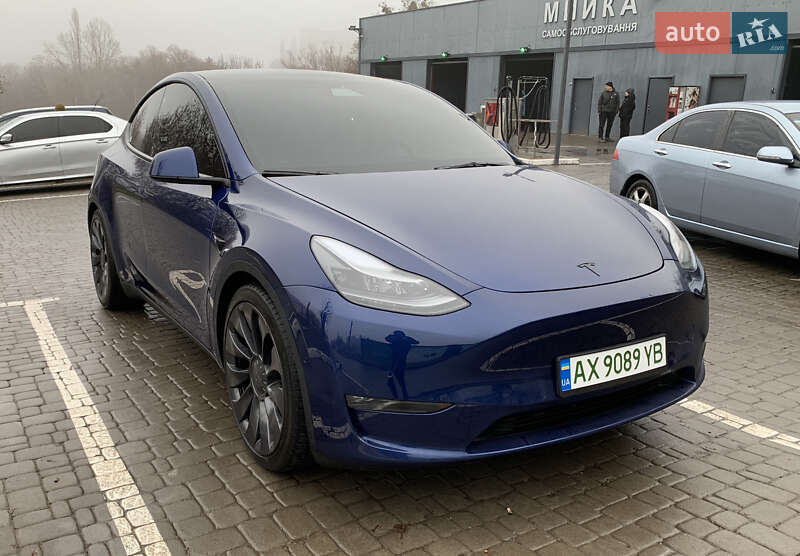 Внедорожник / Кроссовер Tesla Model Y 2021 в Харькове