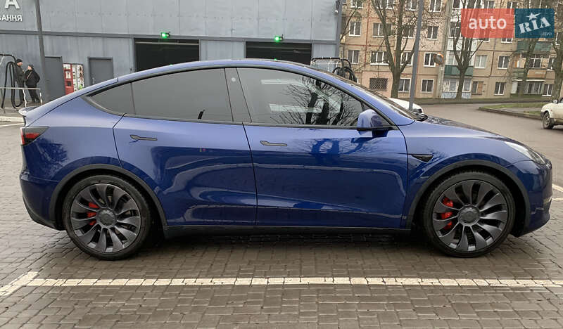 Внедорожник / Кроссовер Tesla Model Y 2021 в Харькове