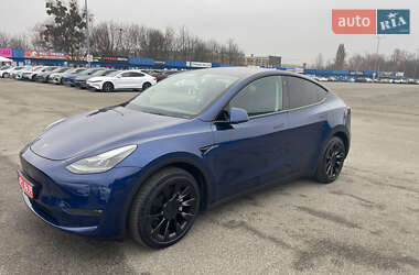 Внедорожник / Кроссовер Tesla Model Y 2023 в Киеве