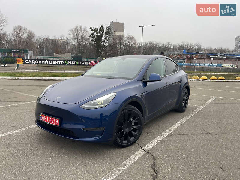 Внедорожник / Кроссовер Tesla Model Y 2023 в Киеве