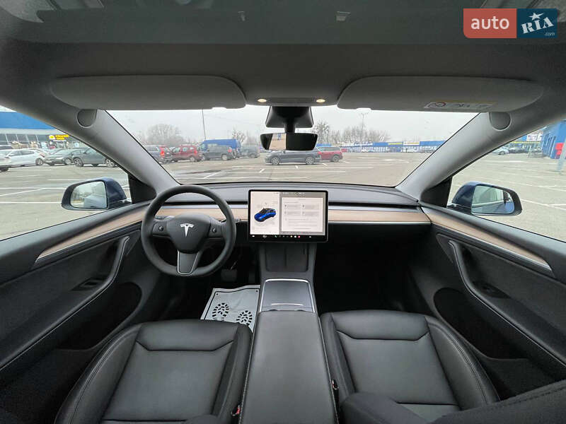 Внедорожник / Кроссовер Tesla Model Y 2023 в Киеве