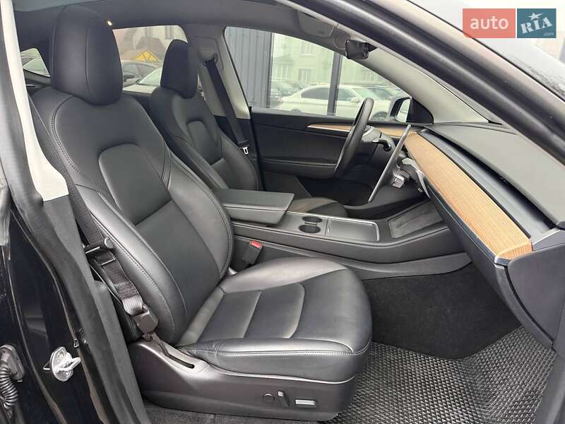 Внедорожник / Кроссовер Tesla Model Y 2022 в Хмельницком