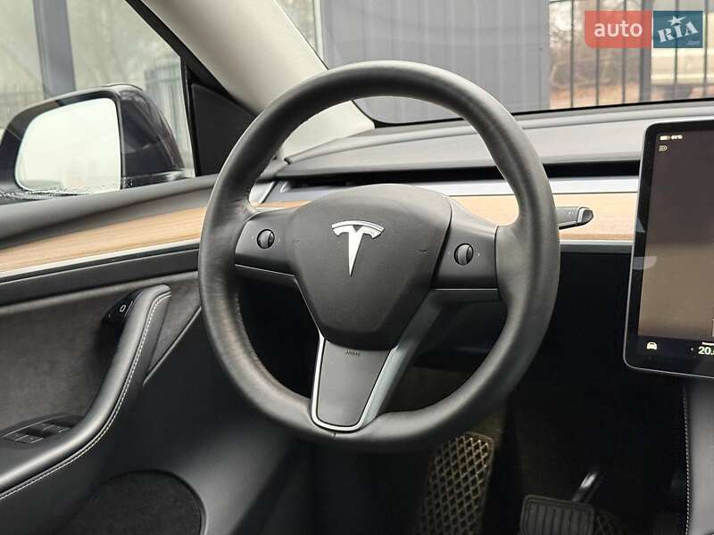 Внедорожник / Кроссовер Tesla Model Y 2022 в Хмельницком
