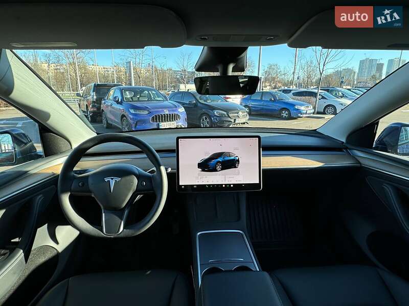 Внедорожник / Кроссовер Tesla Model Y 2023 в Киеве