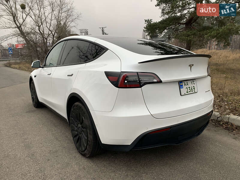 Внедорожник / Кроссовер Tesla Model Y 2020 в Киеве