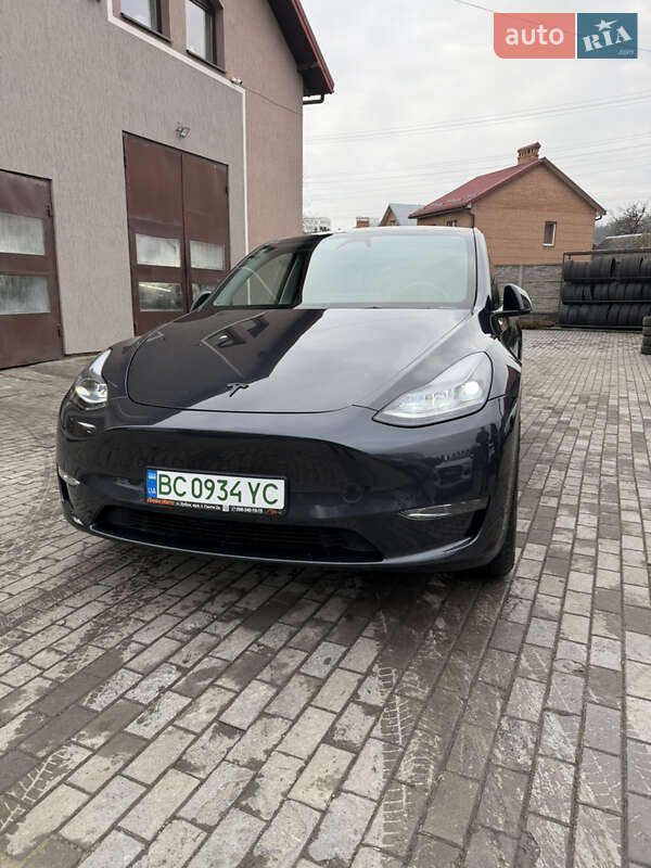 Внедорожник / Кроссовер Tesla Model Y 2024 в Львове