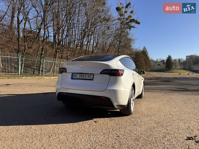 Внедорожник / Кроссовер Tesla Model Y 2023 в Львове