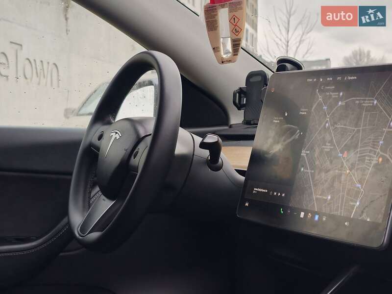 Внедорожник / Кроссовер Tesla Model Y 2020 в Львове