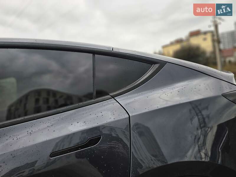 Внедорожник / Кроссовер Tesla Model Y 2020 в Львове