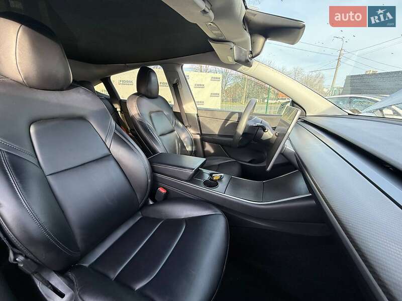 Внедорожник / Кроссовер Tesla Model Y 2021 в Луцке