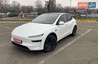 Позашляховик / Кросовер Tesla Model Y 2025 в Києві