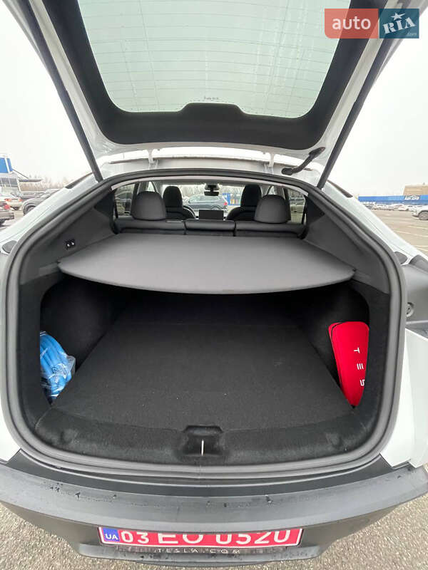 Внедорожник / Кроссовер Tesla Model Y 2025 в Киеве фото 17 Внедорожник / Кроссовер Tesla Model Y 2025 в Киеве