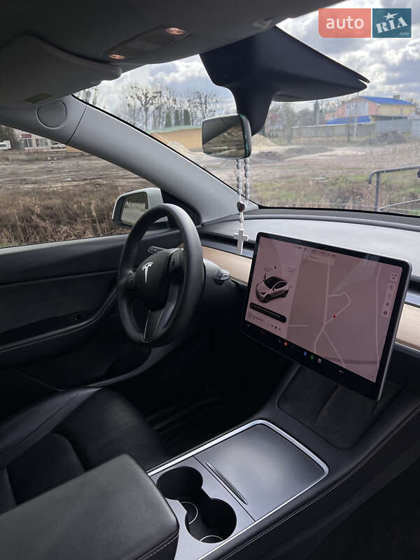 Внедорожник / Кроссовер Tesla Model Y 2022 в Львове