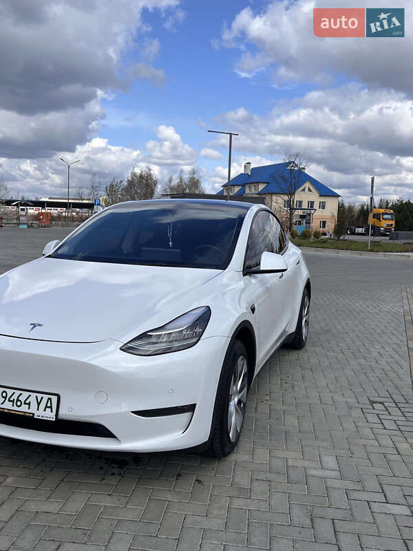 Внедорожник / Кроссовер Tesla Model Y 2022 в Львове