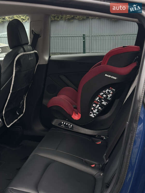 Внедорожник / Кроссовер Tesla Model Y 2021 в Киеве