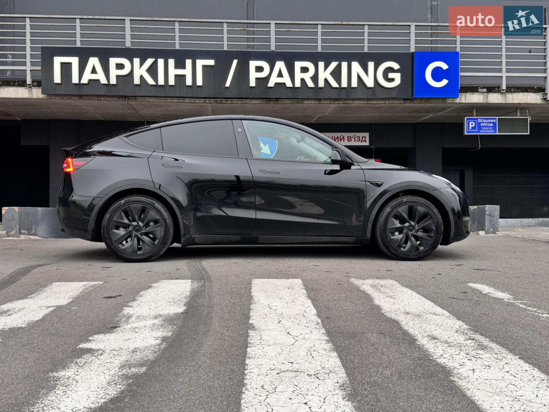 2024 Tesla Model Y - мініатюра 9