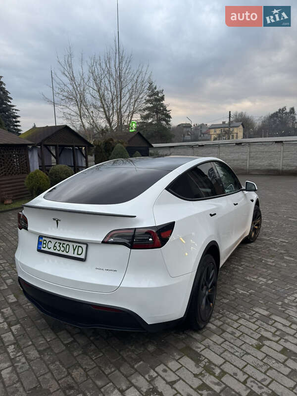 Внедорожник / Кроссовер Tesla Model Y 2024 в Львове