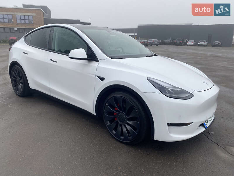 Tesla Model Y 2022