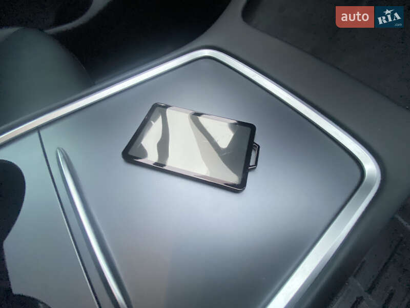 Внедорожник / Кроссовер Tesla Model Y 2022 в Ровно