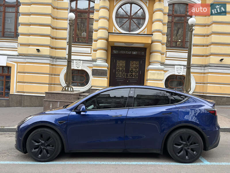 Внедорожник / Кроссовер Tesla Model Y 2023 в Киеве фото 2 Внедорожник / Кроссовер Tesla Model Y 2023 в Киеве