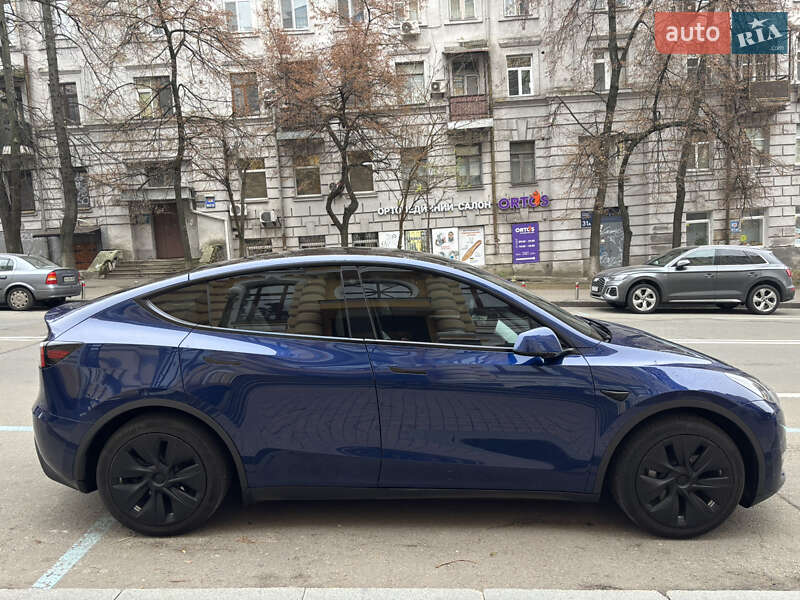 Внедорожник / Кроссовер Tesla Model Y 2023 в Киеве фото 7 Внедорожник / Кроссовер Tesla Model Y 2023 в Киеве