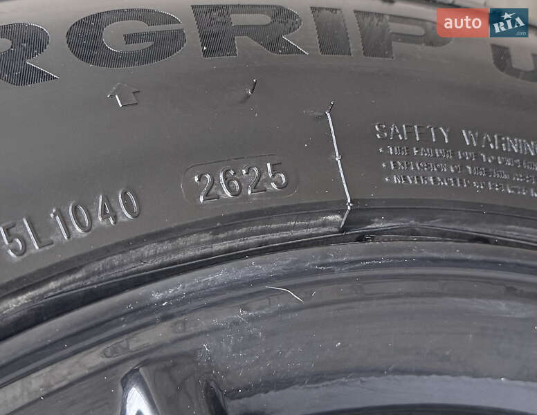 Внедорожник / Кроссовер Tesla Model Y 2022 в Киеве