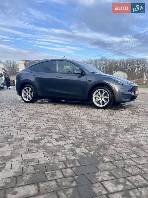 Внедорожник / Кроссовер Tesla Model Y 2023 в Тернополе фото 12 Внедорожник / Кроссовер Tesla Model Y 2023 в Тернополе