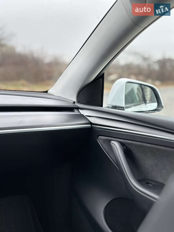 Внедорожник / Кроссовер Tesla Model Y 2023 в Софиевской Борщаговке фото 23 Внедорожник / Кроссовер Tesla Model Y 2023 в Софиевской Борщаговке