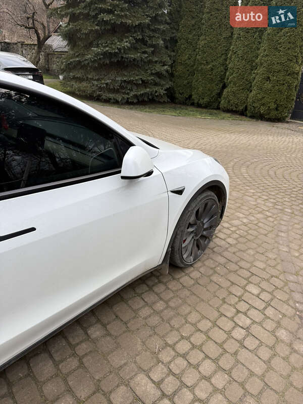 Внедорожник / Кроссовер Tesla Model Y 2020 в Львове