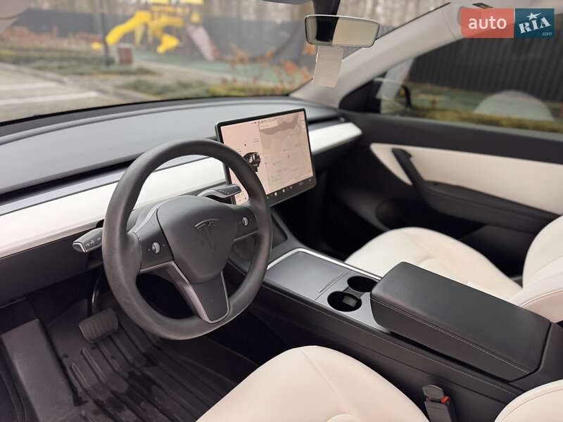 Внедорожник / Кроссовер Tesla Model Y 2021 в Виннице