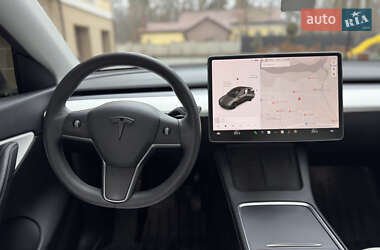 Внедорожник / Кроссовер Tesla Model Y 2021 в Виннице