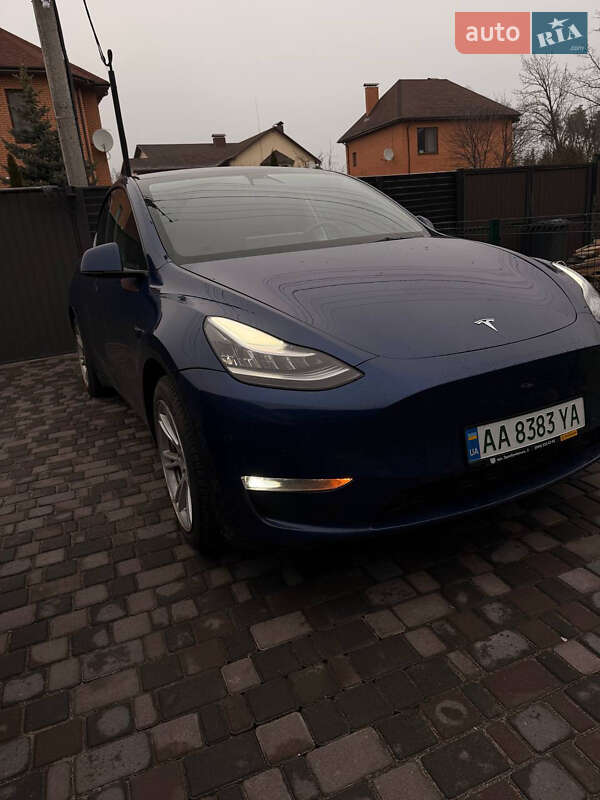 Внедорожник / Кроссовер Tesla Model Y 2021 в Киеве