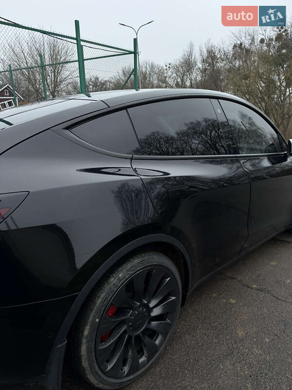 Внедорожник / Кроссовер Tesla Model Y 2022 в Львове