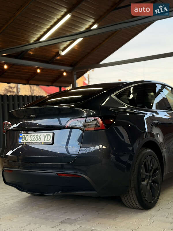 Внедорожник / Кроссовер Tesla Model Y 2025 в Львове