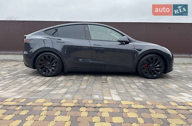 Внедорожник / Кроссовер Tesla Model Y 2024 в Киеве