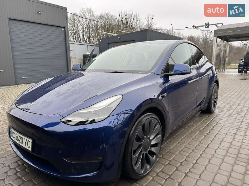 Tesla Model Y 2022
