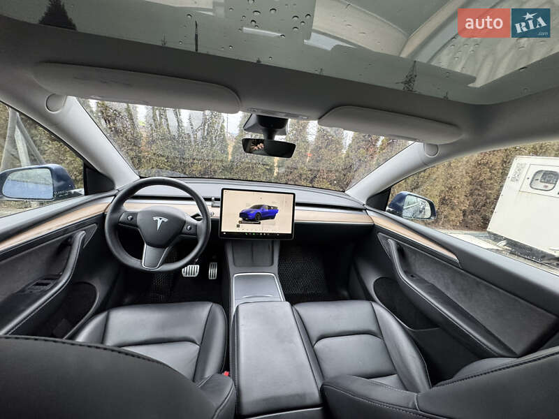 Позашляховик / Кросовер Tesla Model Y 2022 в Львові