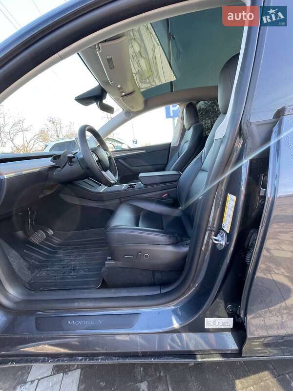 Позашляховик / Кросовер Tesla Model Y 2022 в Львові