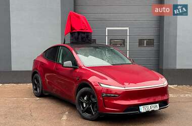 Внедорожник / Кроссовер Tesla Model Y 2025 в Киеве