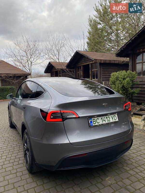 Внедорожник / Кроссовер Tesla Model Y 2024 в Львове