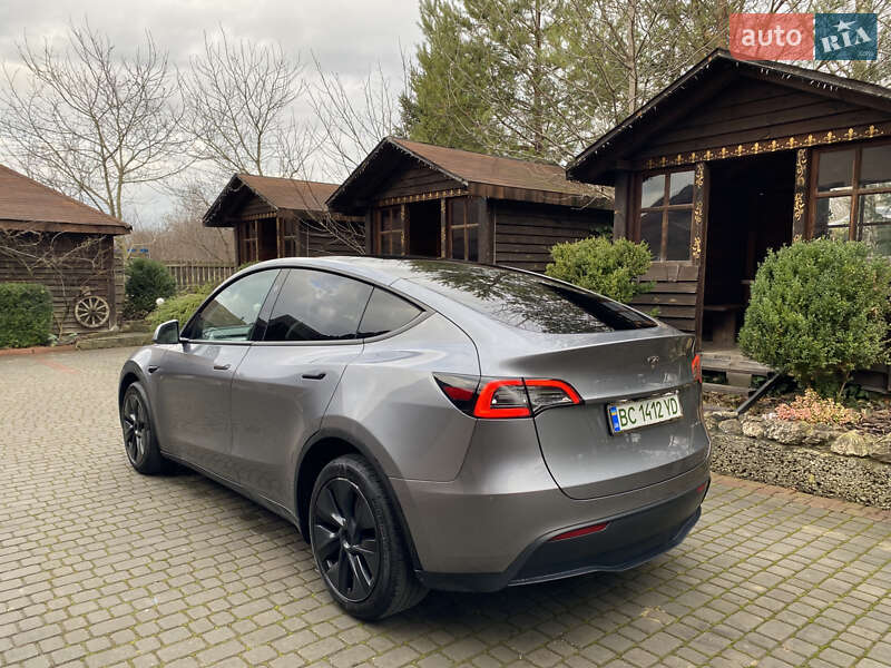 Внедорожник / Кроссовер Tesla Model Y 2024 в Львове