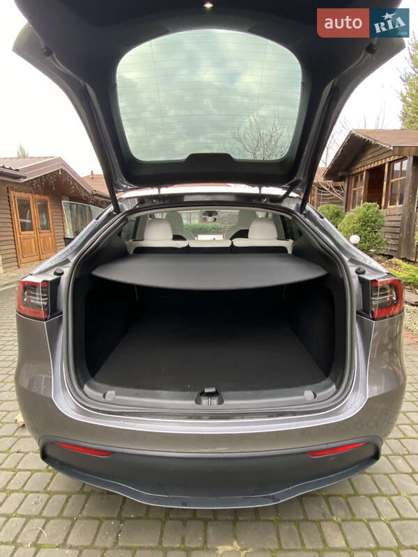 Внедорожник / Кроссовер Tesla Model Y 2024 в Львове