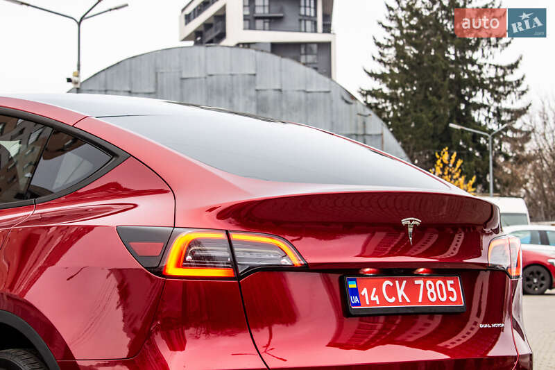 Внедорожник / Кроссовер Tesla Model Y 2024 в Львове