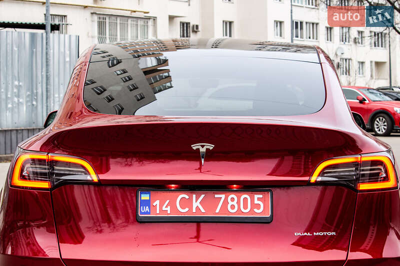 Внедорожник / Кроссовер Tesla Model Y 2024 в Львове