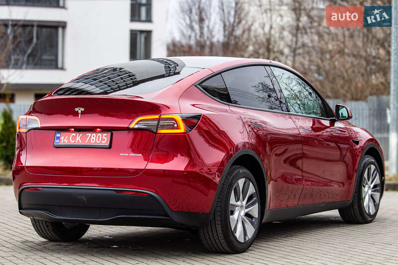 Внедорожник / Кроссовер Tesla Model Y 2024 в Львове
