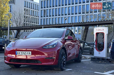 Позашляховик / Кросовер Tesla Model Y 2023 в Києві