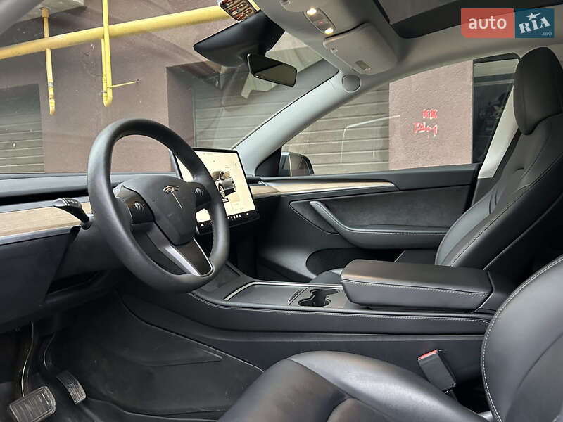 Позашляховик / Кросовер Tesla Model Y 2024 в Вінниці